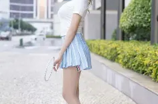 父母是清华教授因拍被前夫家暴如今再不让女儿进娱乐圈