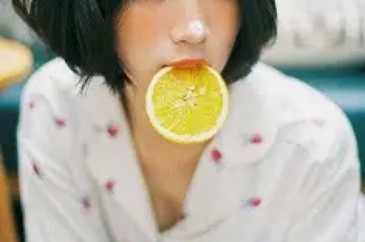 继宇芽事件后某明星外籍女友再曝家暴网友呼吁-爱奇艺